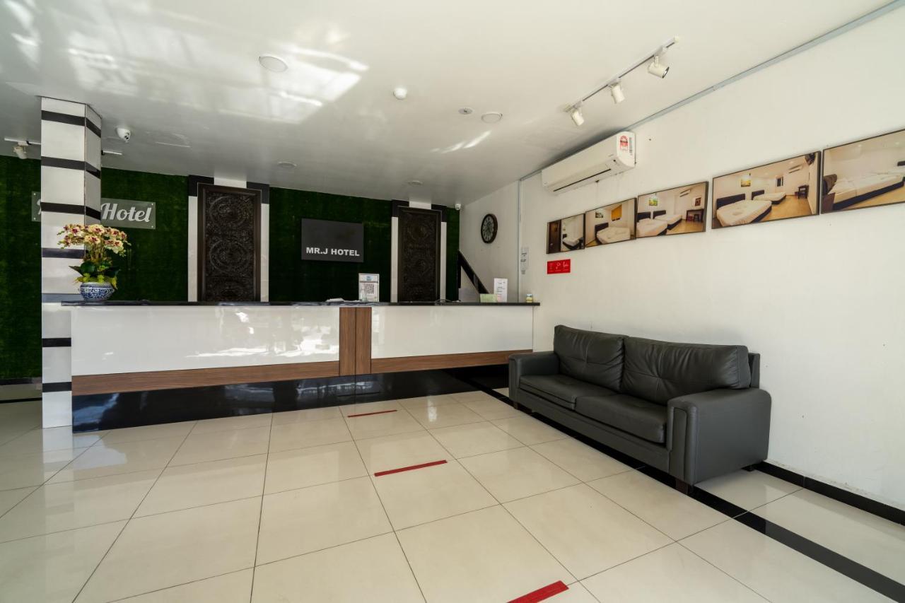 Mary J Hotel Family 10 Pax Room Кота Бару Екстериор снимка